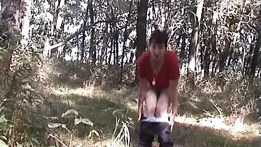 Gemeinsam im Wald wichsen