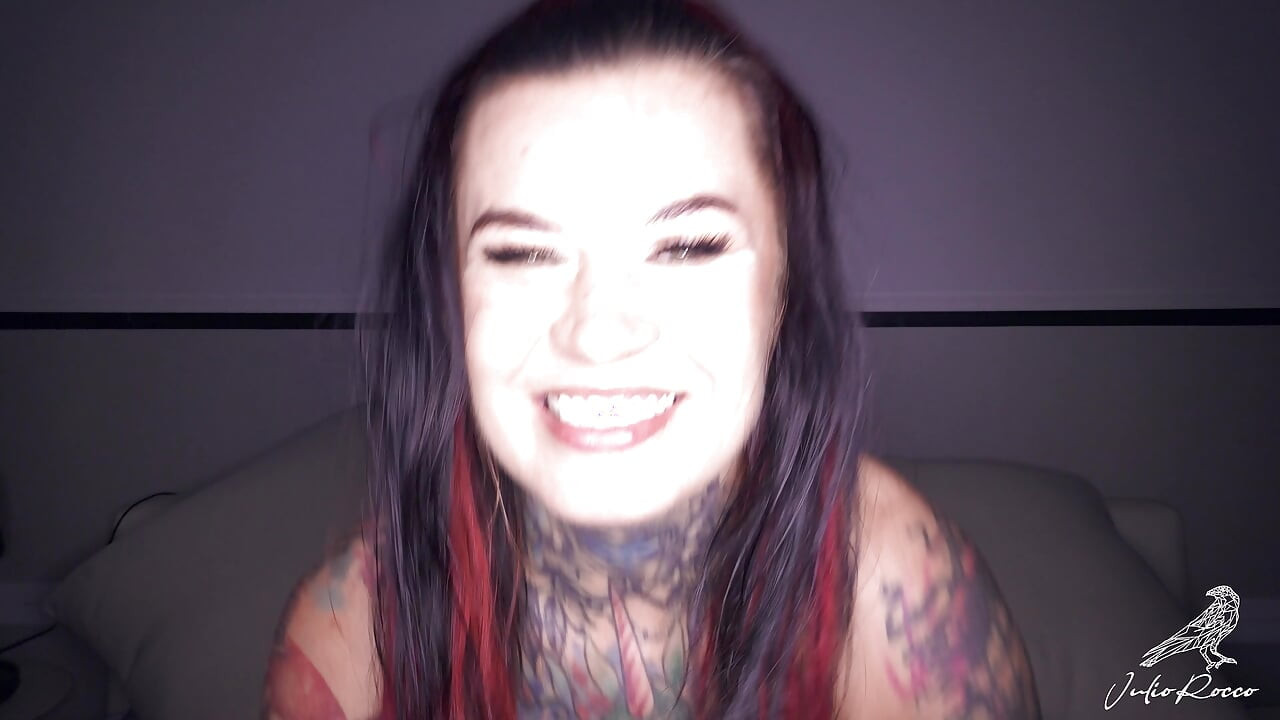 Gangbang a Curvy with Amazing Natural Tits Ends up Doing Squirt and Double Vaginal with BBC