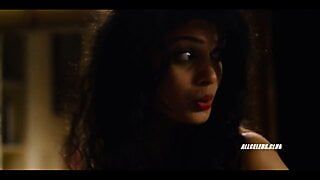 Romane Portail und Tina Desai in sense8: ein Weihnachtsspecial