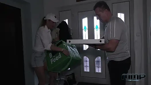 Sexy Pizza Chick to Home
