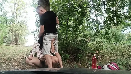 Kamera di dalam mobil.