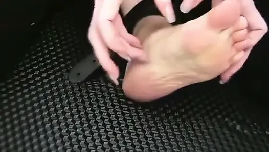 Video kompilasi kaki terbaik 1 & 2 - 720p Foot Tickling enak
