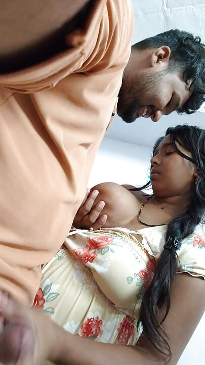 Stepsister & big stepbrother - StepSister saw her stepbrother masturbating and enjoyed shaking his penis.