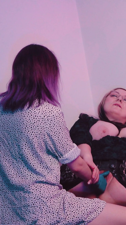 Medical Gloves Fisting - Stepdaughter Fists Her Stepmom on Home Camera | Clip 1