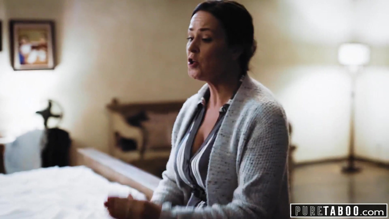 継母と継父と捕まる純粋なタブー、カイラー・クインが参加