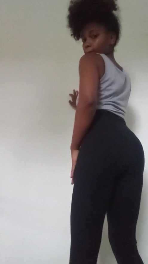 Enjoy with my sexy dance for you super rich | Clip 1