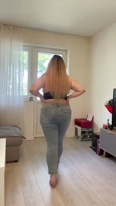Tajta jeans, lös gas: fart walk