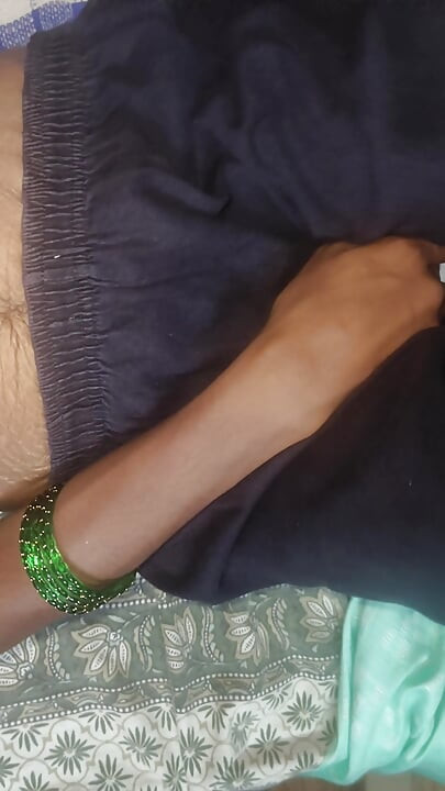 Sauteli mammi ke saath sautela beta seks