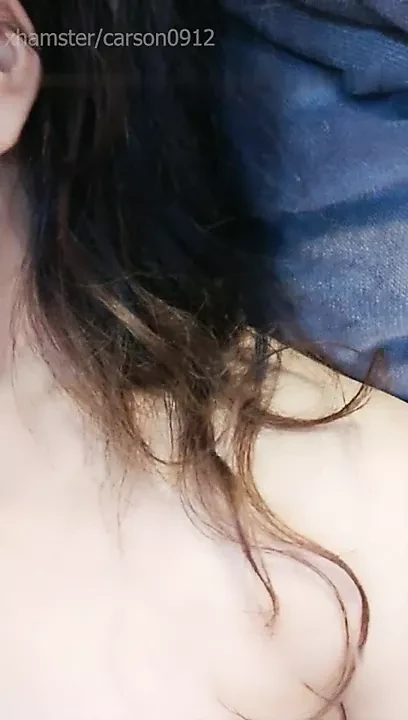 Delivery guy gets seduced by horny MILF