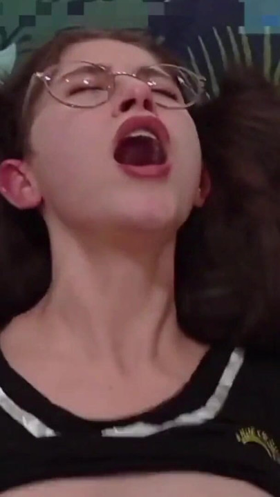 COSPLAY 18Yo BRUNETTE BIG ASS BLOWJOB FUCK FACIAL PART. 2 | Clip 1