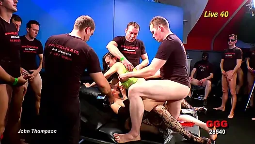 Ggg Джон Томпсон - Elisa И Victoriaia Дикая Гэнгбэнг-оргия