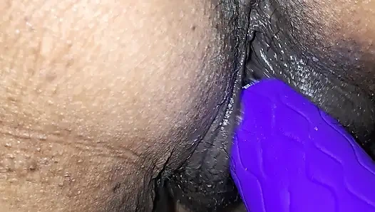 Bhabhi Get Massage in Pussy