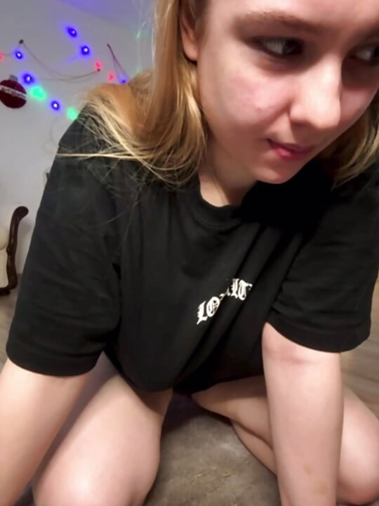 Lush fucking vibration in tight pussy