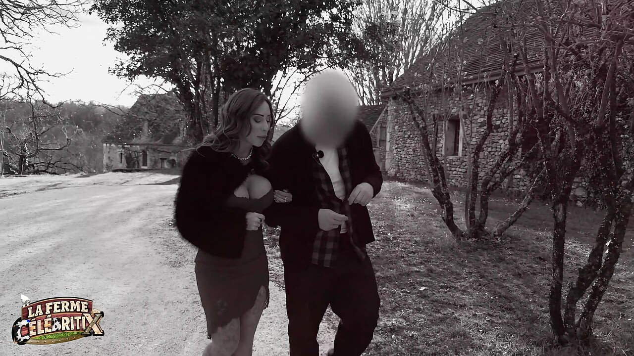 The Celebrity Farm - Novo programa: Eu estou indo duro com um pau enorme na minha bunda!