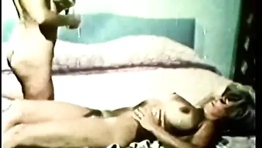 Enjoy Some Hot Scenes of Vintage Pornstar Candy Samples