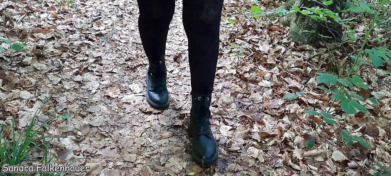 Kim benimle yürüyüşe geliyor?