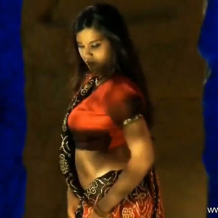 Indian brunette shows off her sexy body
