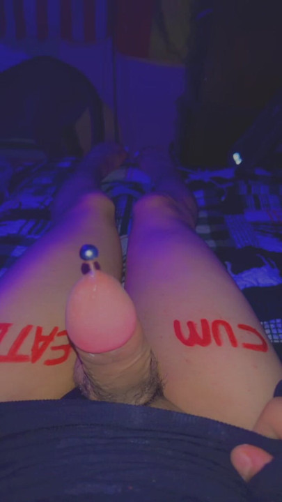 ゲイでフェムボーイになるのに最適な時間は夜です