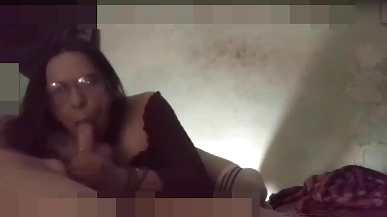 Shemale slut sucks cocks