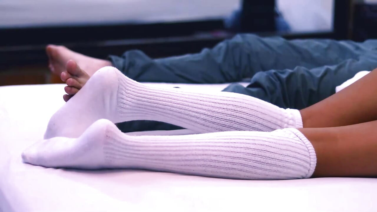 The city man and woman have sex in his room while their friends are on a date