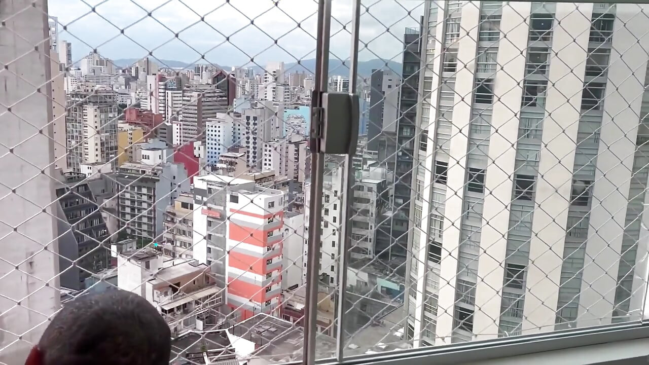 Jefa trans se acostó con su empleada