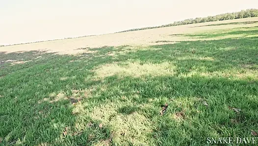 Geile Blowjob Action draußen in der Natur
