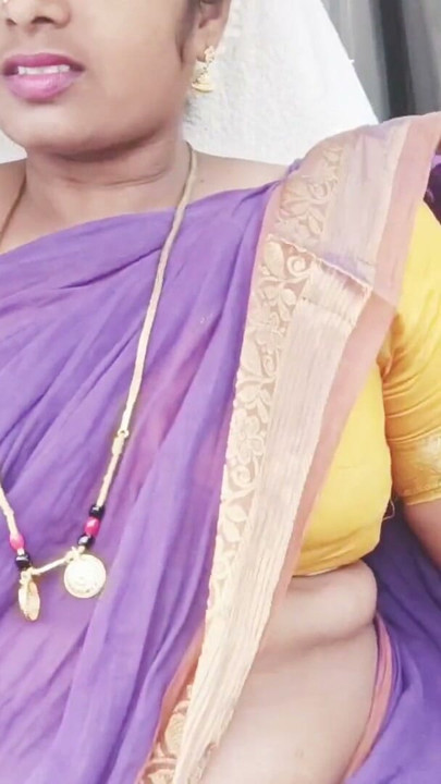 Beautiful Telugu Maid car sex, telugu dirty talks..crezy momos... | Clip 1