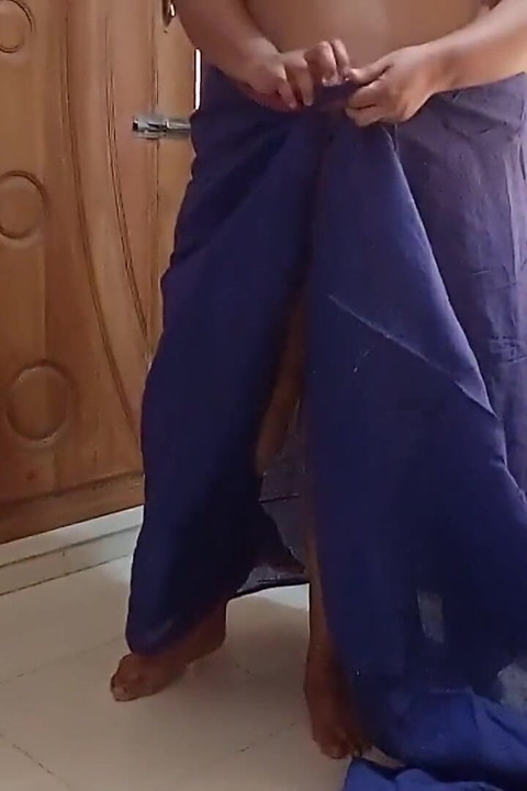 62y Old Palestine Beautiful Sexy Granny Wearing Saree & Blouse Then a Guy Seduced & Fucks He