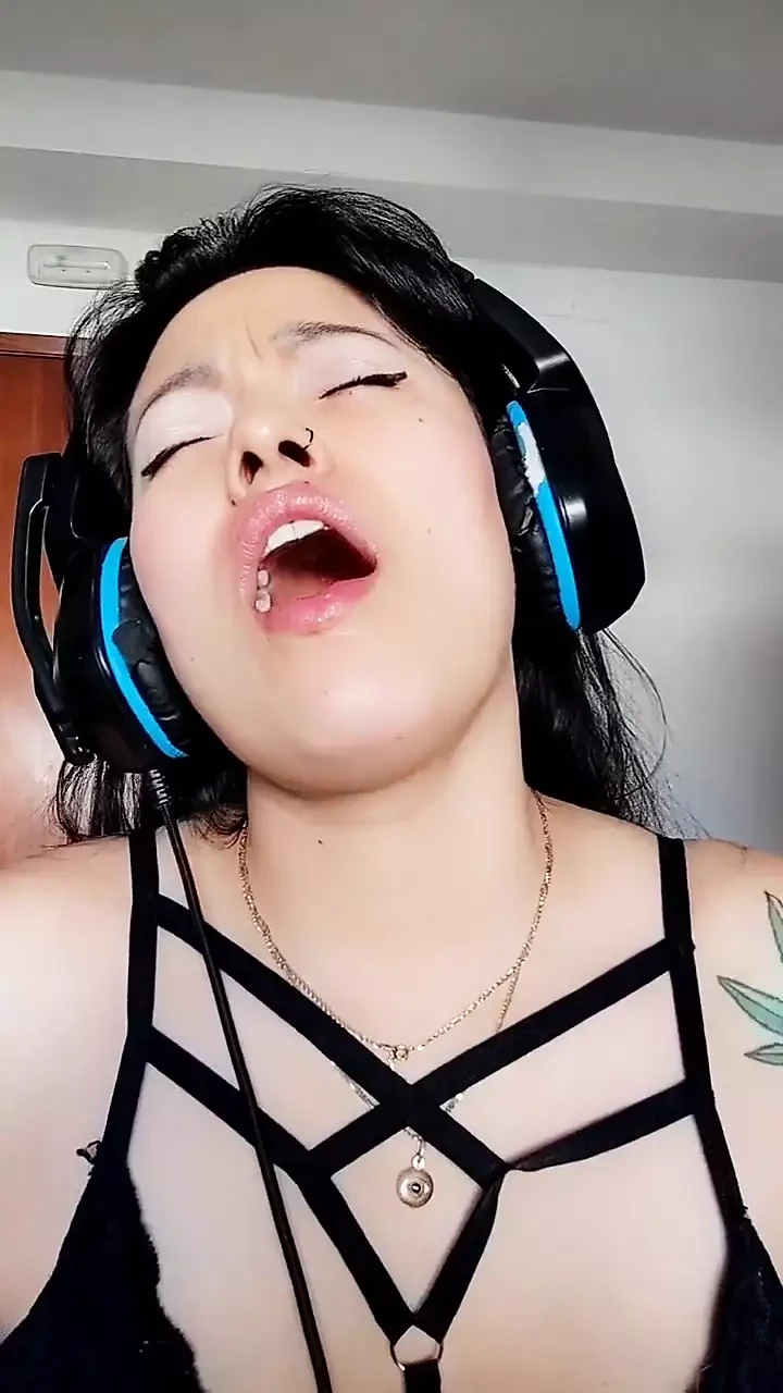 Masturbate and Cum on My Face