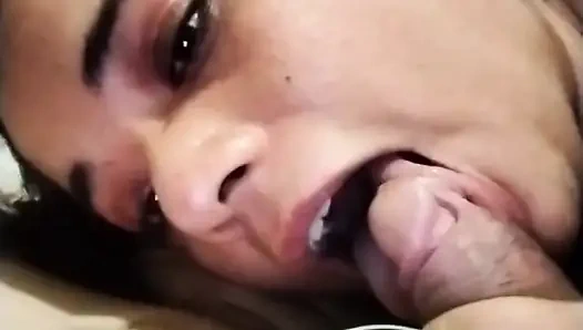 После минета они запихнули хуй в мою задницу