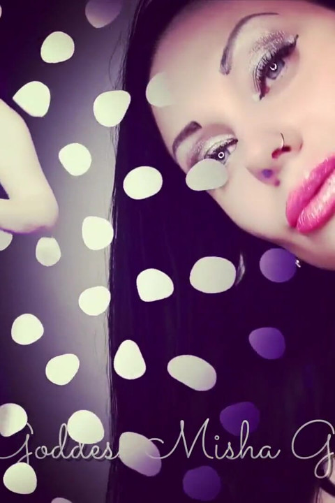 リップグロス&官能的な肉体欲!