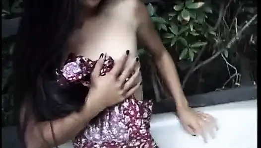 Mia si gadis imut asia lagi asik muasin memeknya pakai celana dalam setelah habis-habisan sama pria kulit putih