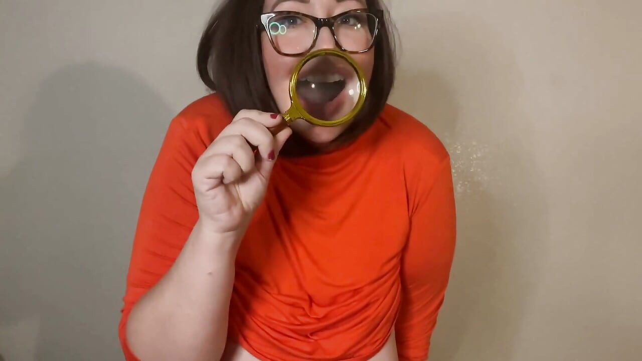 Femeie mare și țâțoasă Velma încearcă să te facă să ejaculezi