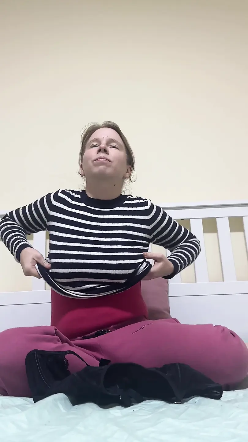 Natural Blonde Gets Wet Like Never Before