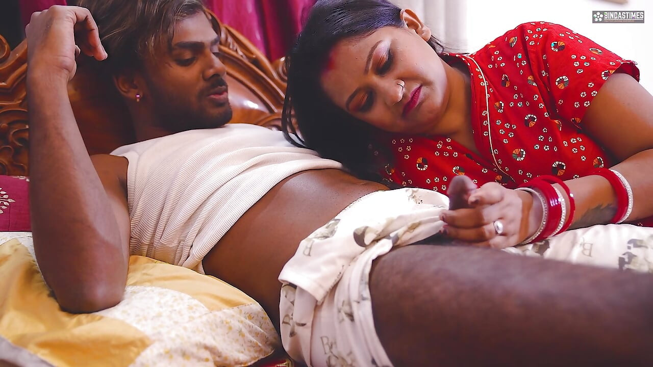 Desi Newly Married Bhabhi Wants to fuck with her Devar when husband not at home Full Movie