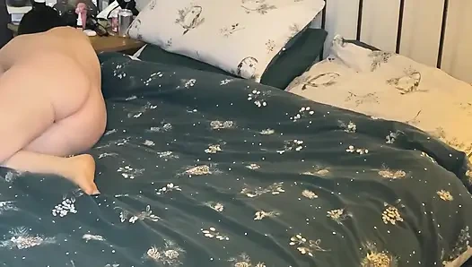 Evde yalnızken pencere açık