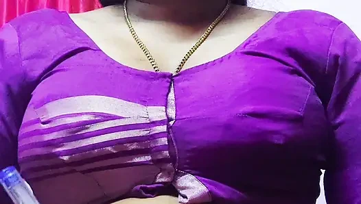 Beautiful Bhabhi alone in home private sex
