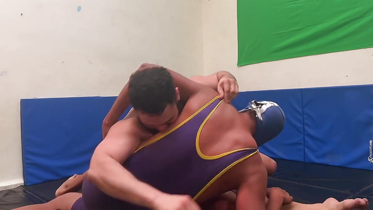 Close-angle Submission Storm