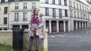 Transgender travesti, die Harnröhre Straße im Freien 5a klingelt