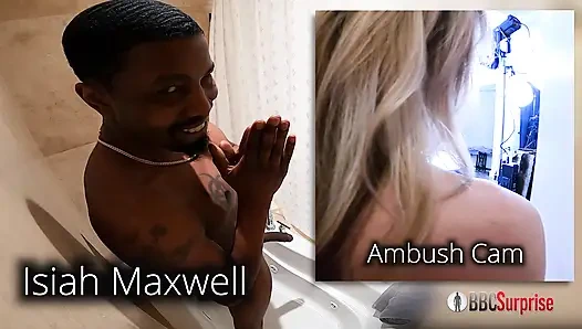 Mature Shantelley Has NonStop Orgasms With Her First BBC