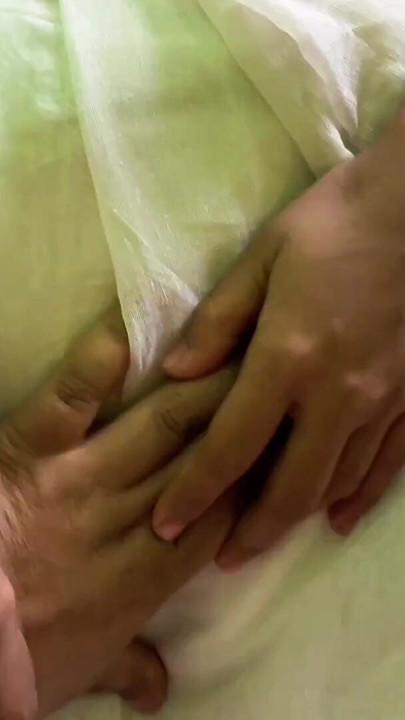 Medam enjoy fucking pussy with her helping hand | Clip 1