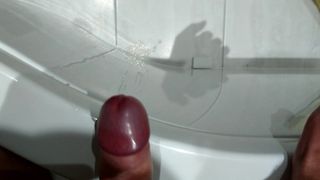 Дрочка спермы края ванны без рук и рук