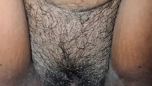 Cowok ini crot di dalam memekku