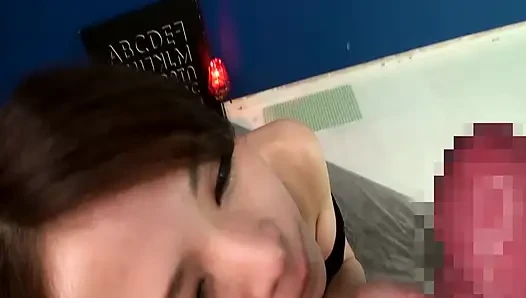 Cum Craving mengambil alih. Si cewek cantik yang kecanduan ini dientot habis-habisan sama besar!