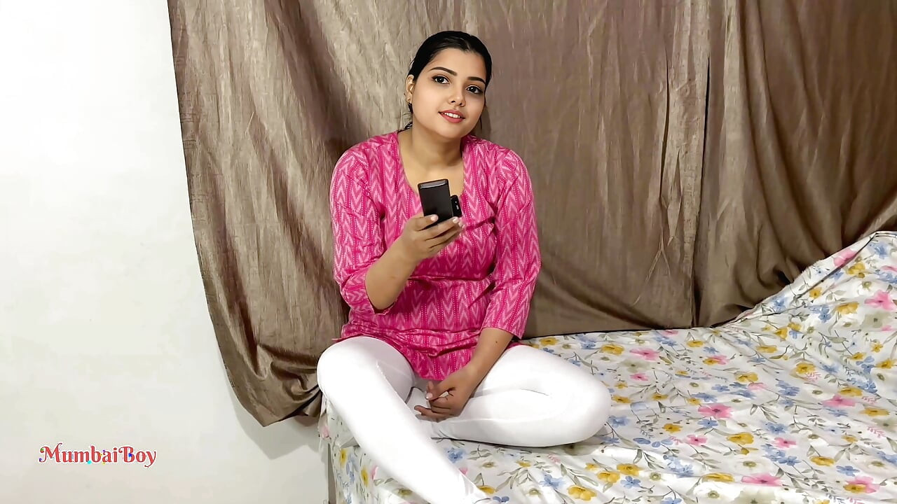 デシ村のGFがホテルで彼氏とセックス デシの美しい彼女がきついアソコ