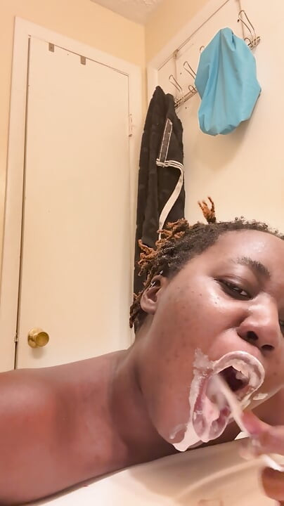 Boob Sucking, Solo Masturbation, Stinky To Fresh & Clean Showering (BlackPorn)