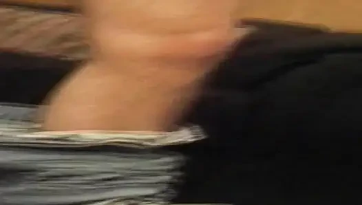 Aksi fingering ganas cewek hot ini sampai muncrat banyak banget
