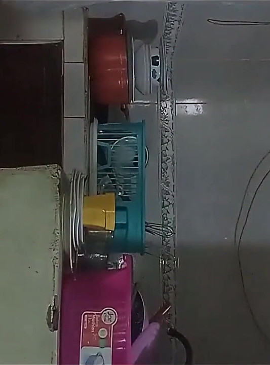 He Put His Dick in the Maid in the Kitchen