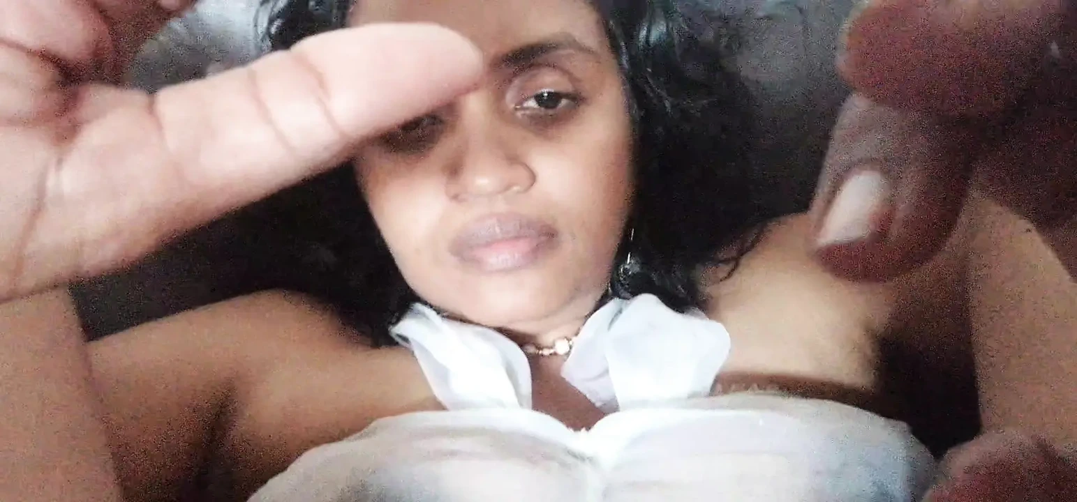 继母展示她的阴户