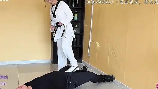 176Cm, 78 кг каратэ подруги мощный удар, 3 раунд